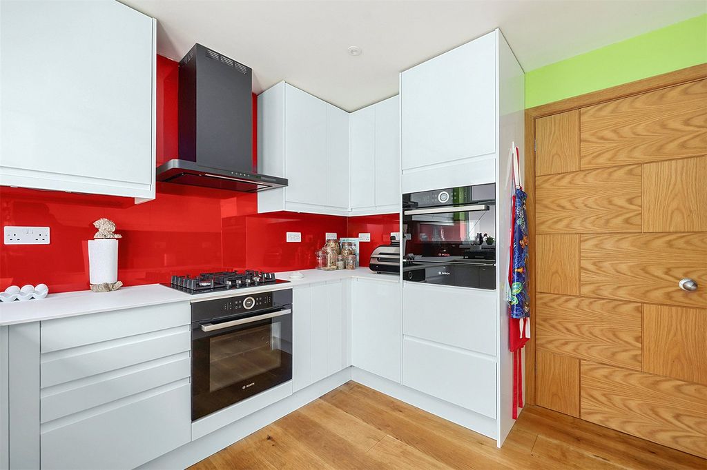 Property photo 3 of 11 Picture No. 08