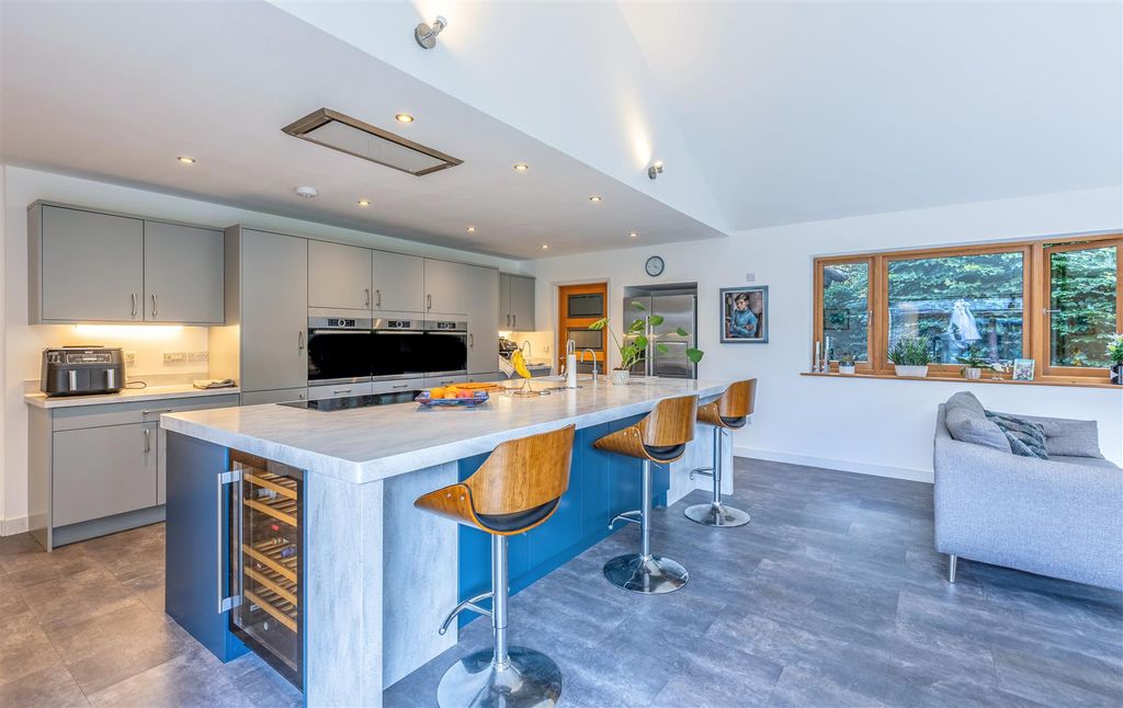 Additional image 22 of 5 bed detached bungalow for saleOverbury Road, Hereford HR1