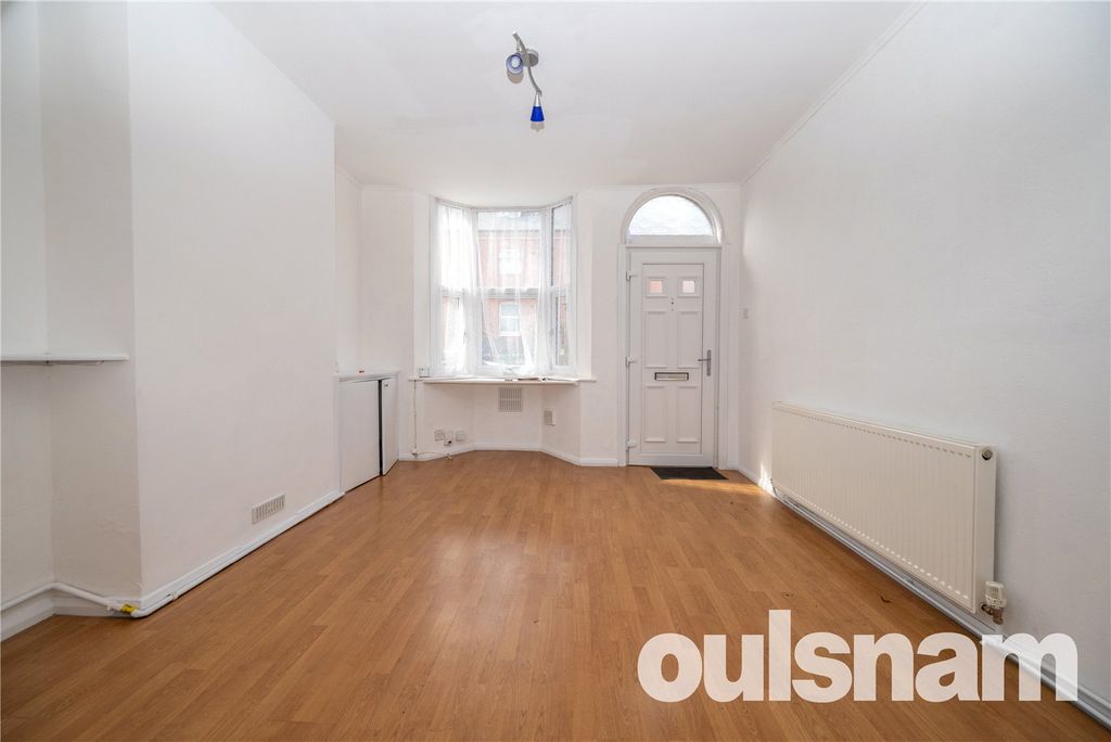 Property photo 2 of 18 Picture No. 20