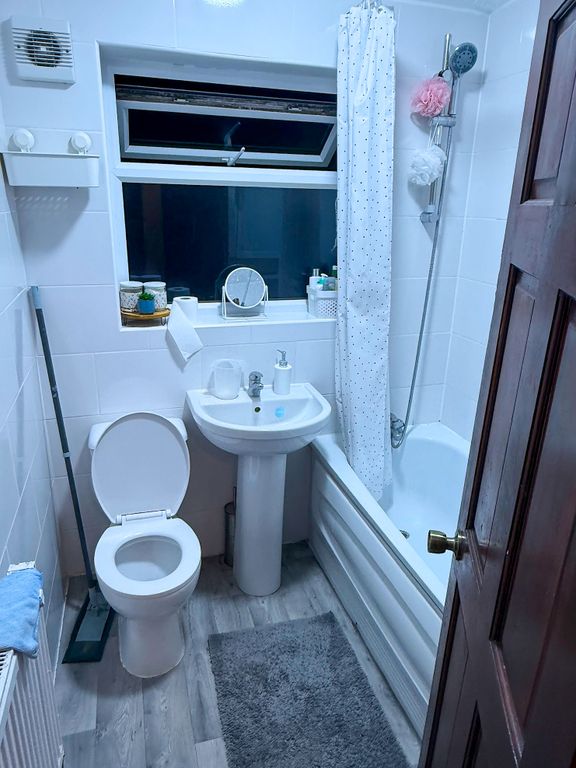 Property photo 3 of 3