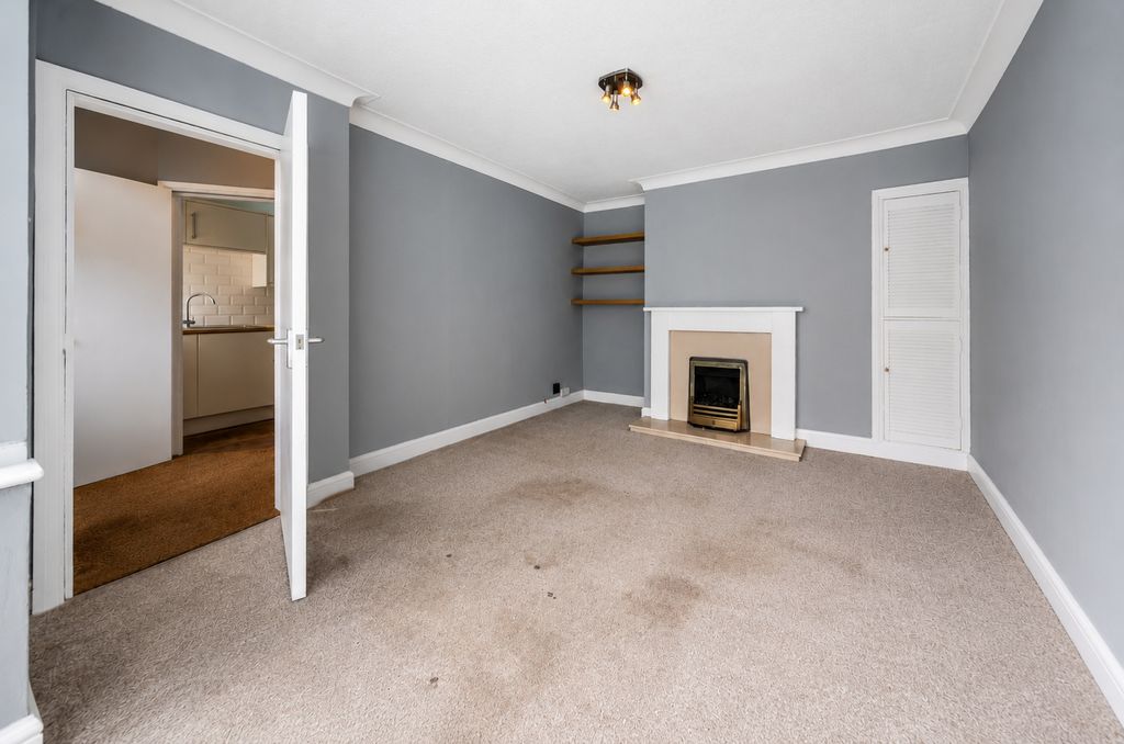 Property photo 3 of 17 Picture No. 24