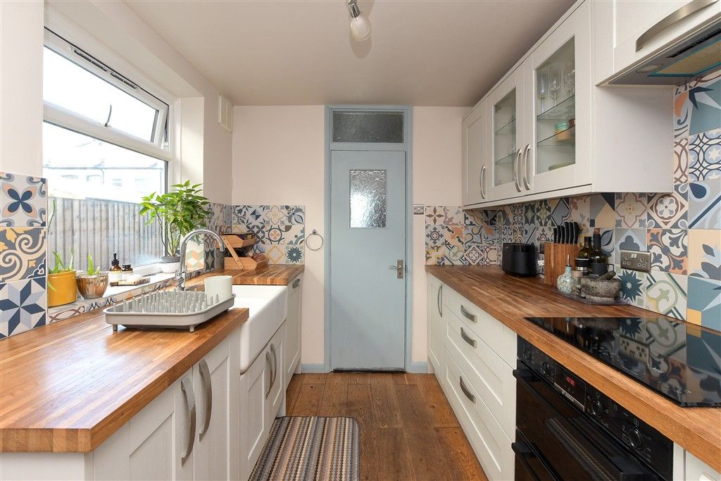 Property photo 2 of 23 Kitchen
