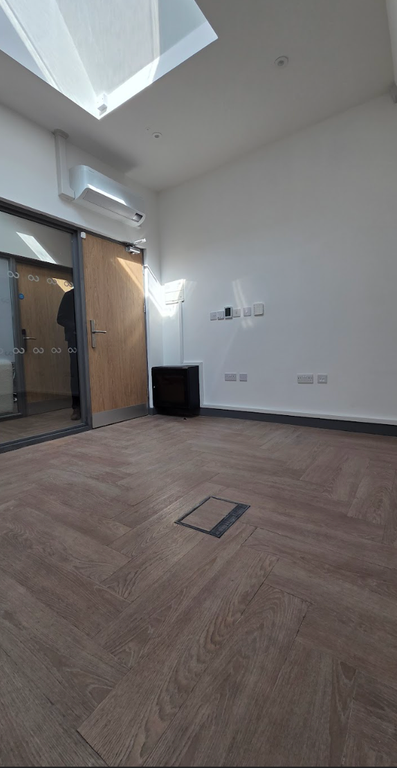 Property photo 2 of 3