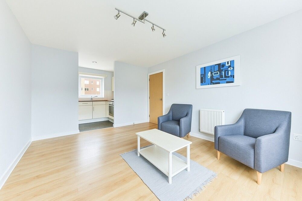 Property photo 2 of 7 Living Room