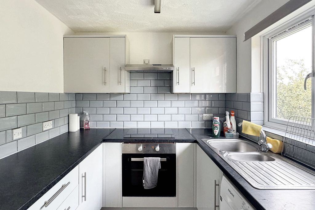 Property photo 3 of 7 Img_1170