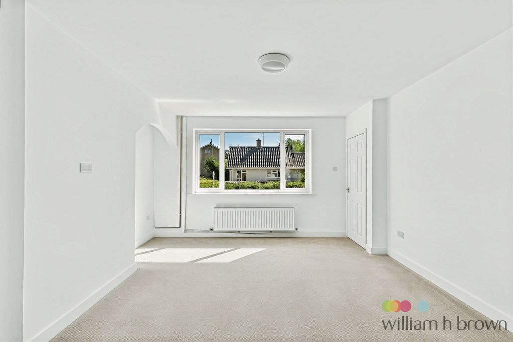Property photo 2 of 16 Image