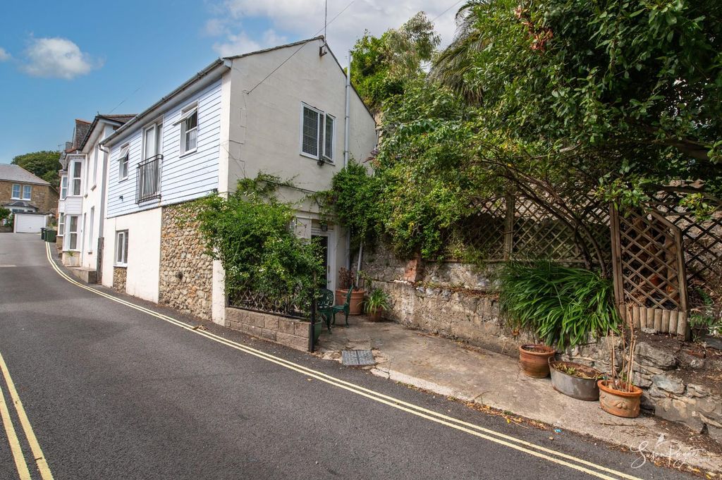 Property photo 1 of 19 Welcome To Noah's Cottage