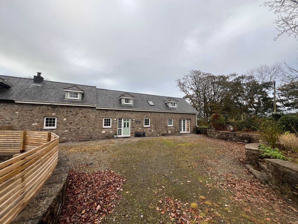 Property photo 1 of 53