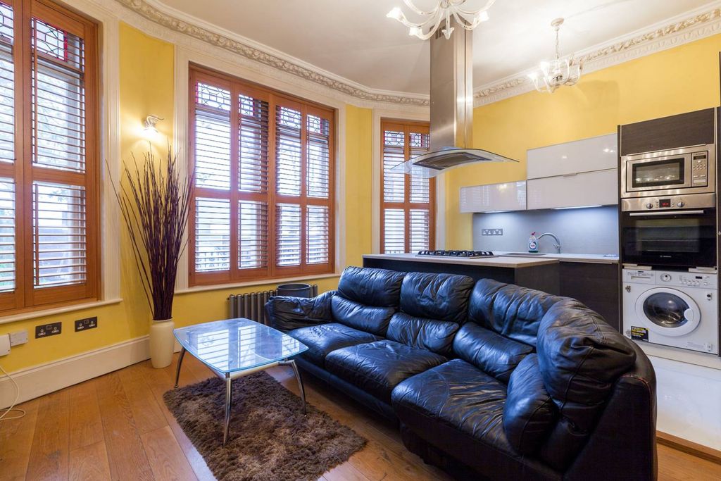 Property photo 1 of 9