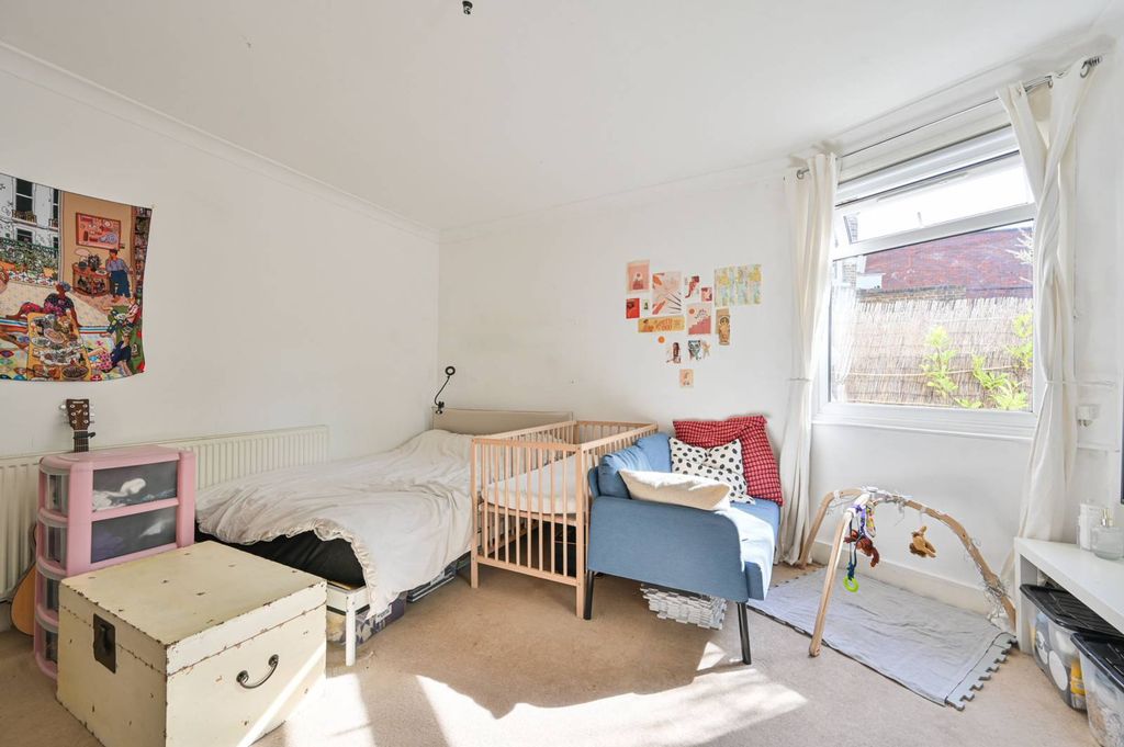 Property photo 2 of 6
