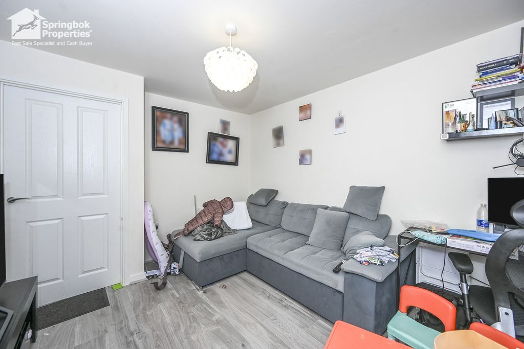 Property photo 2 of 11 Image 2