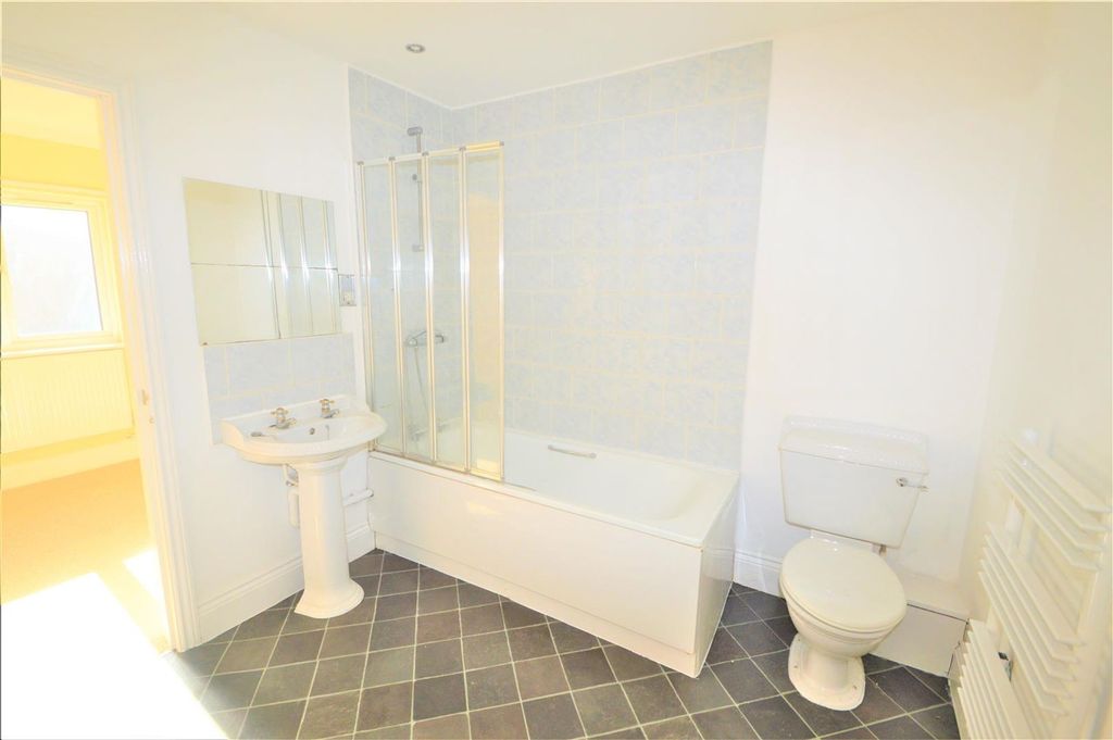 Property photo 3 of 3 Bushfields Ig10