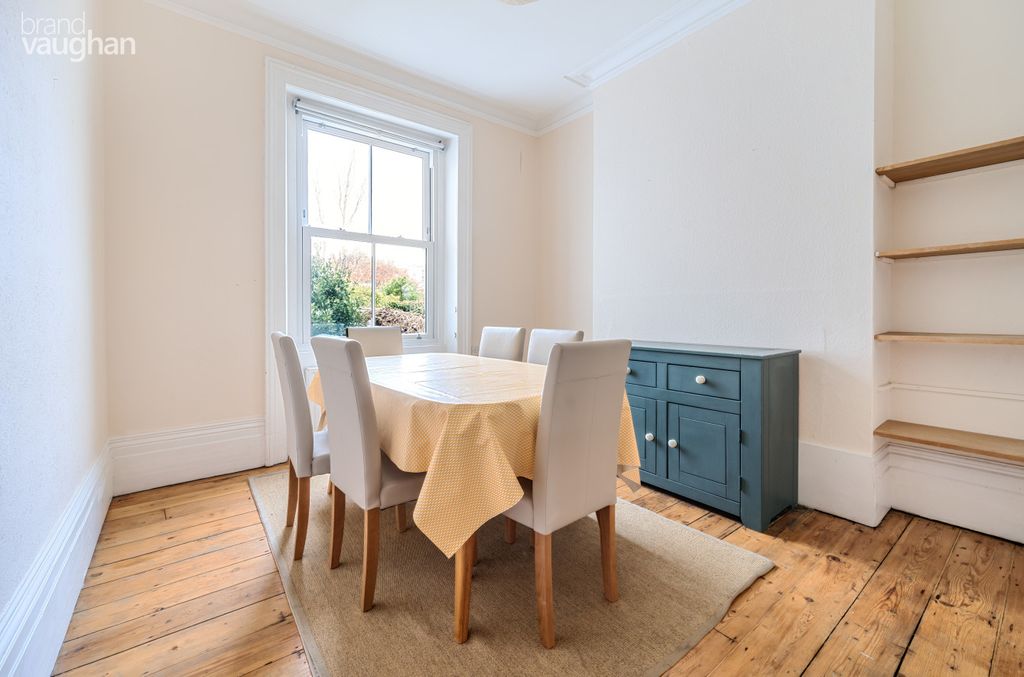 Property photo 2 of 10 Dining Room