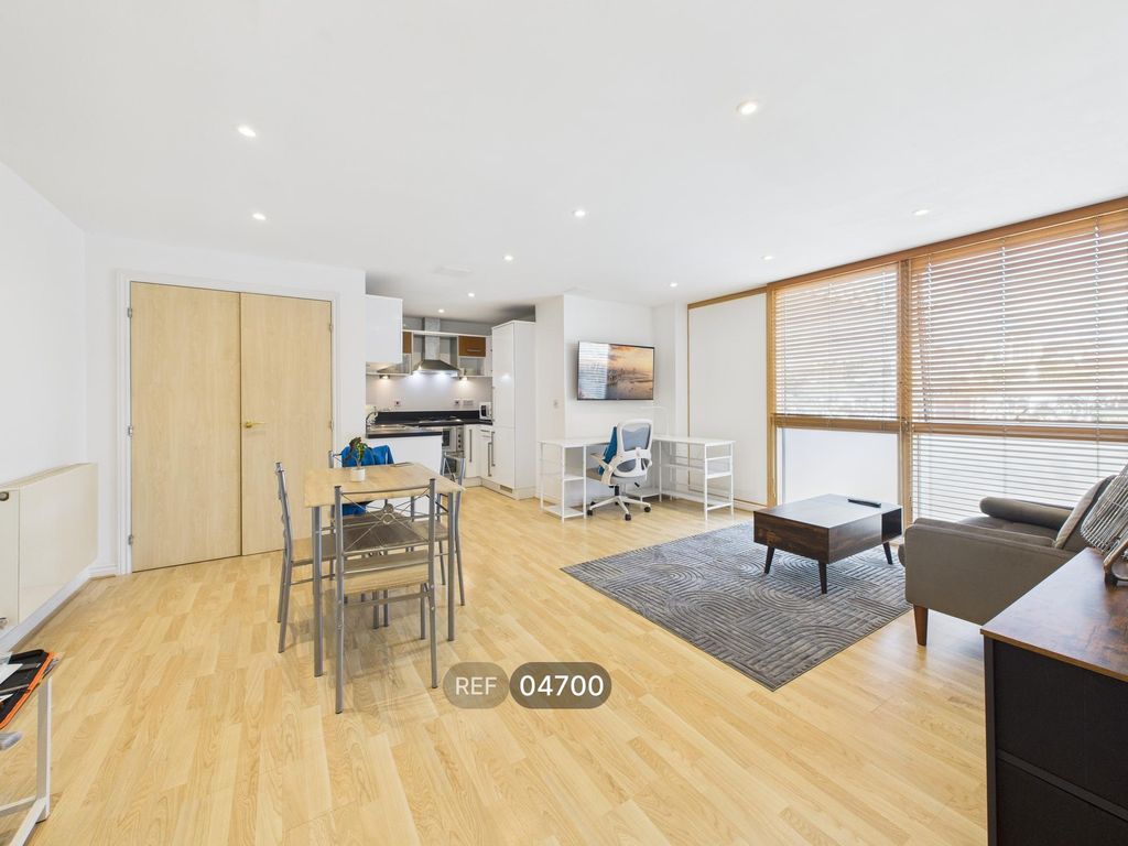 Property photo 3 of 10 Kitchen/Living Area