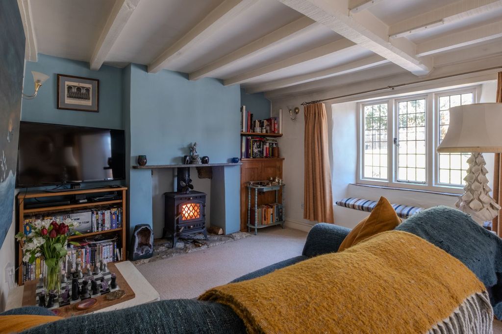 Property photo 2 of 14