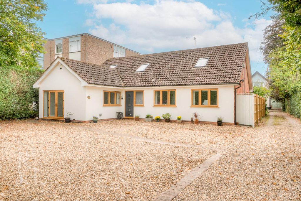 Property photo 1 of 36 Batched (20).Jpg