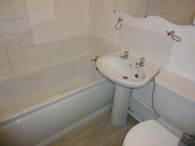 Property photo 3 of 4 1907453