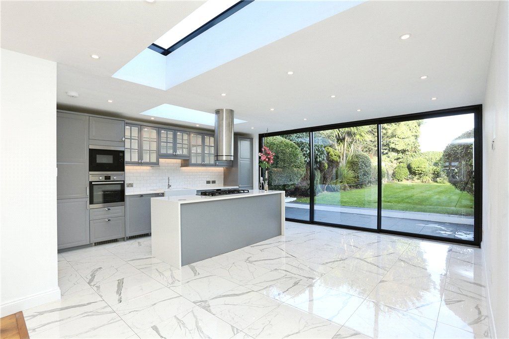 Property photo 1 of 20 Picture No. 12