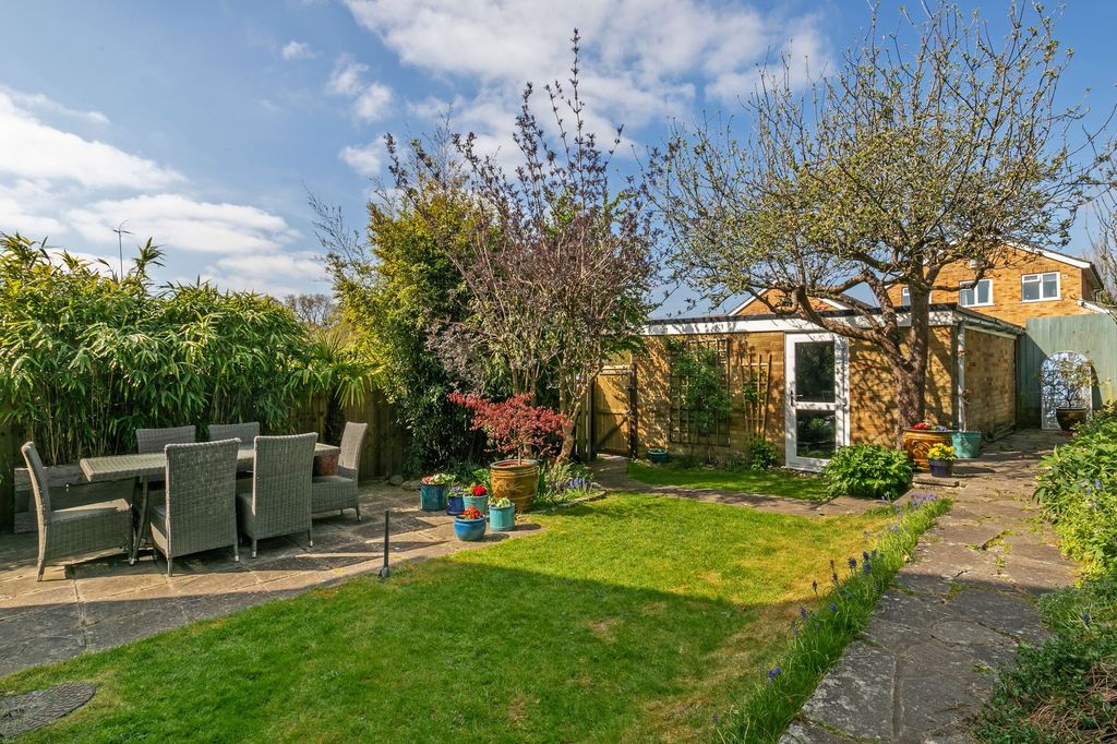 Property photo 2 of 14