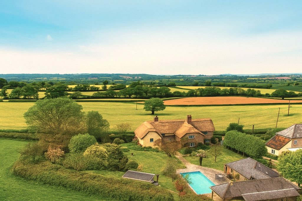 Property photo 1 of 50 Picture No. 06