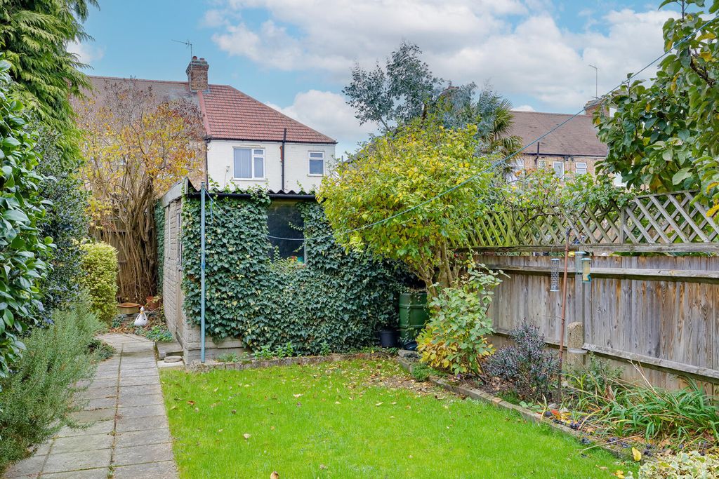 Property photo 2 of 28 Rear Garden