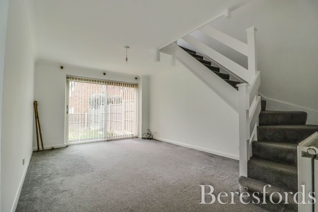 Property photo 3 of 19 3