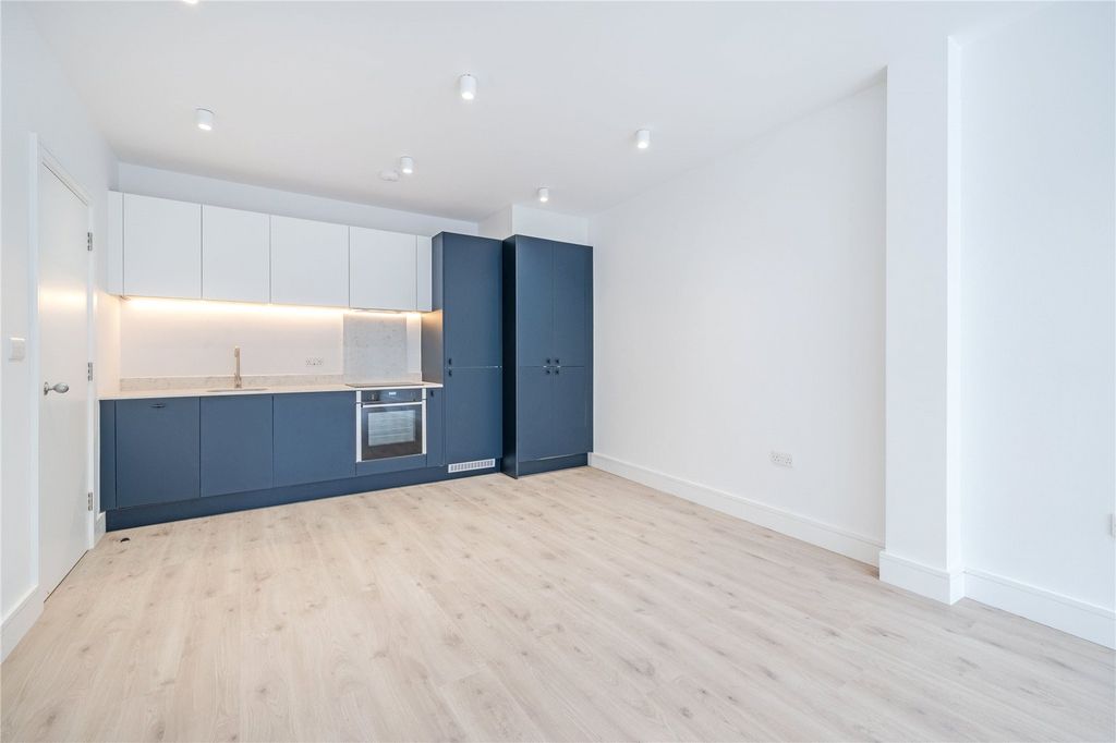 Property photo 2 of 12 Picture No. 07