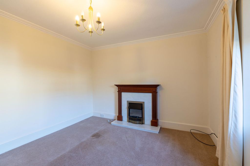 Property photo 3 of 20 Living Room