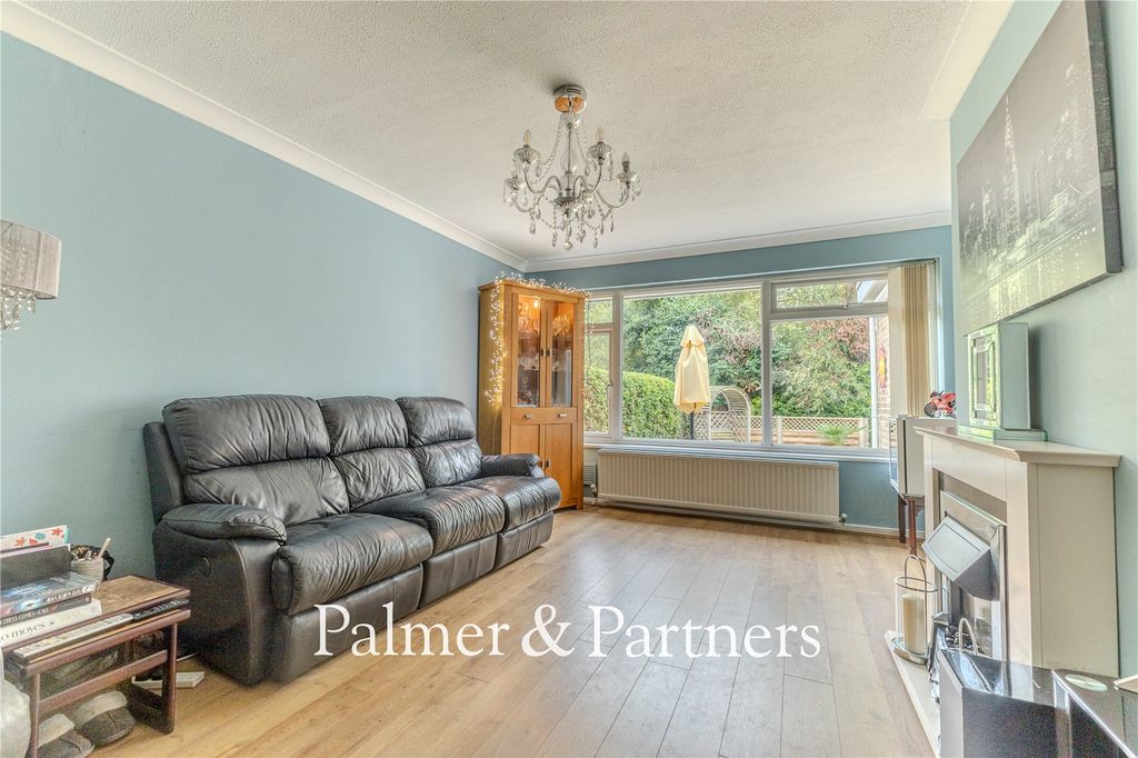 Property photo 2 of 17 Picture No. 03