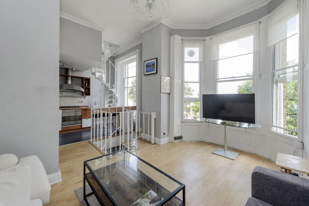 Property photo 2 of 10 3@9 Airlie Gdns-5966-Min.Jpg