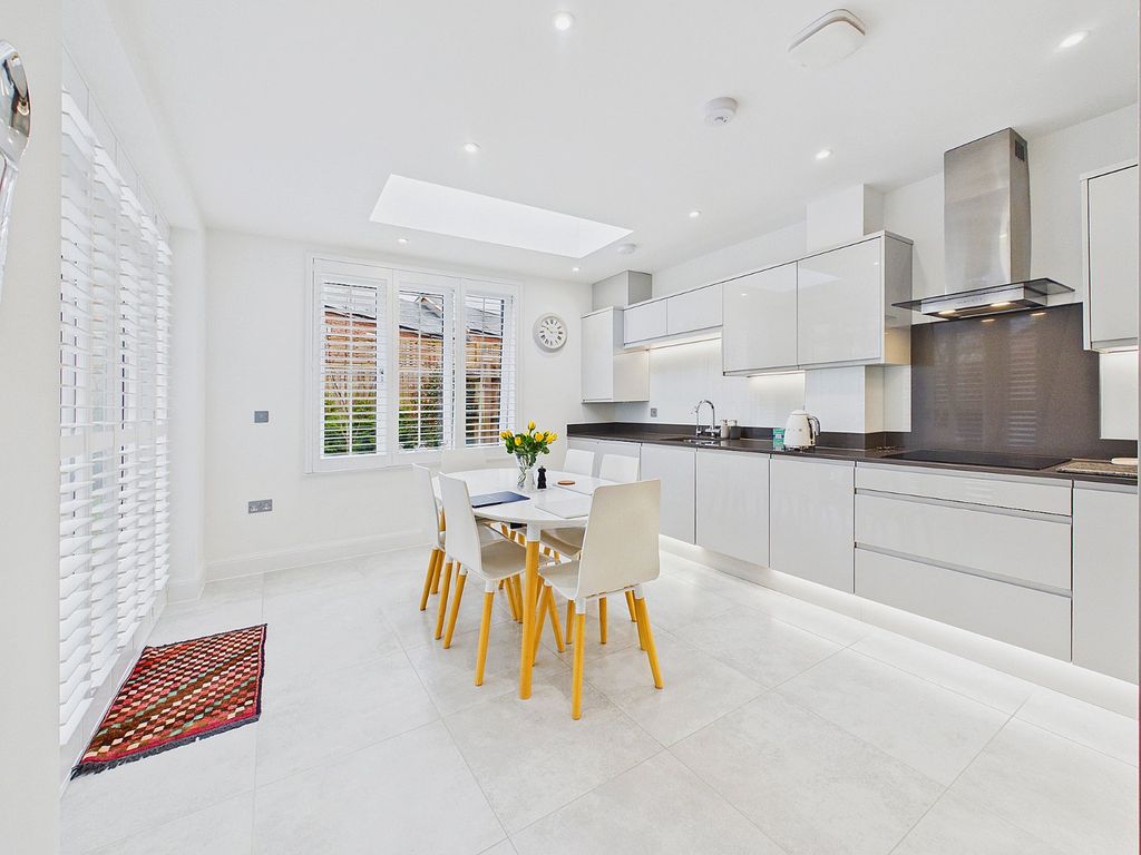Property photo 2 of 17 Kitchen Dining Room