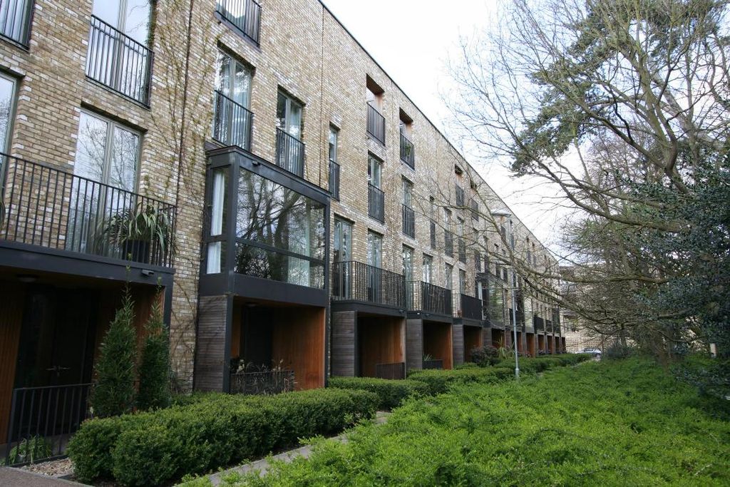 Property photo 1 of 12 Front