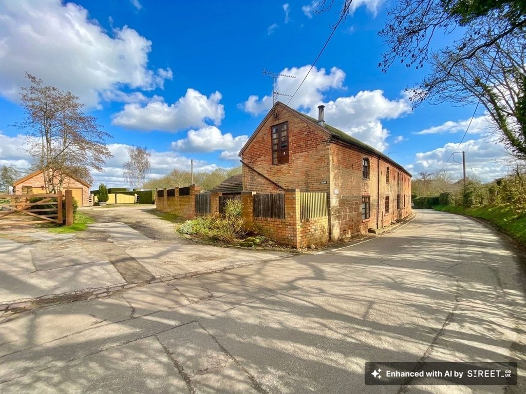 Property photo 1 of 21