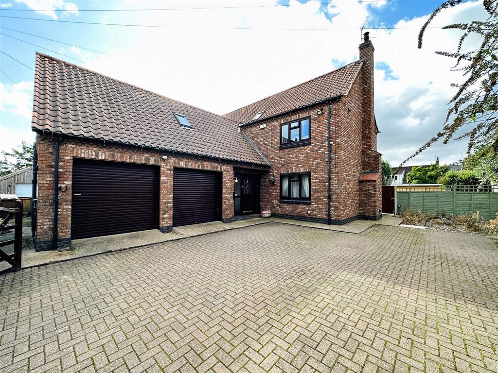 Property photo 1 of 28
