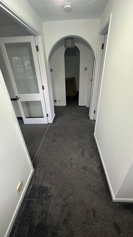 Property photo 3 of 9 Gallery