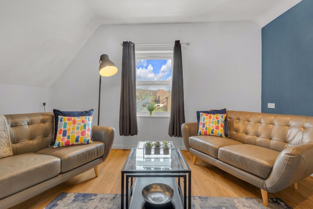 Property photo 2 of 13 Property Photo