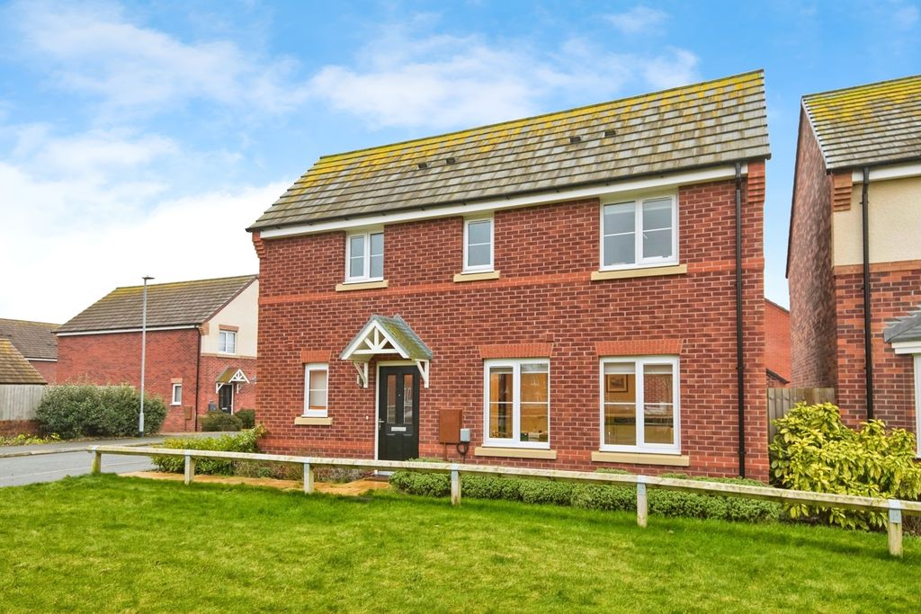 Property photo 1 of 20 Front