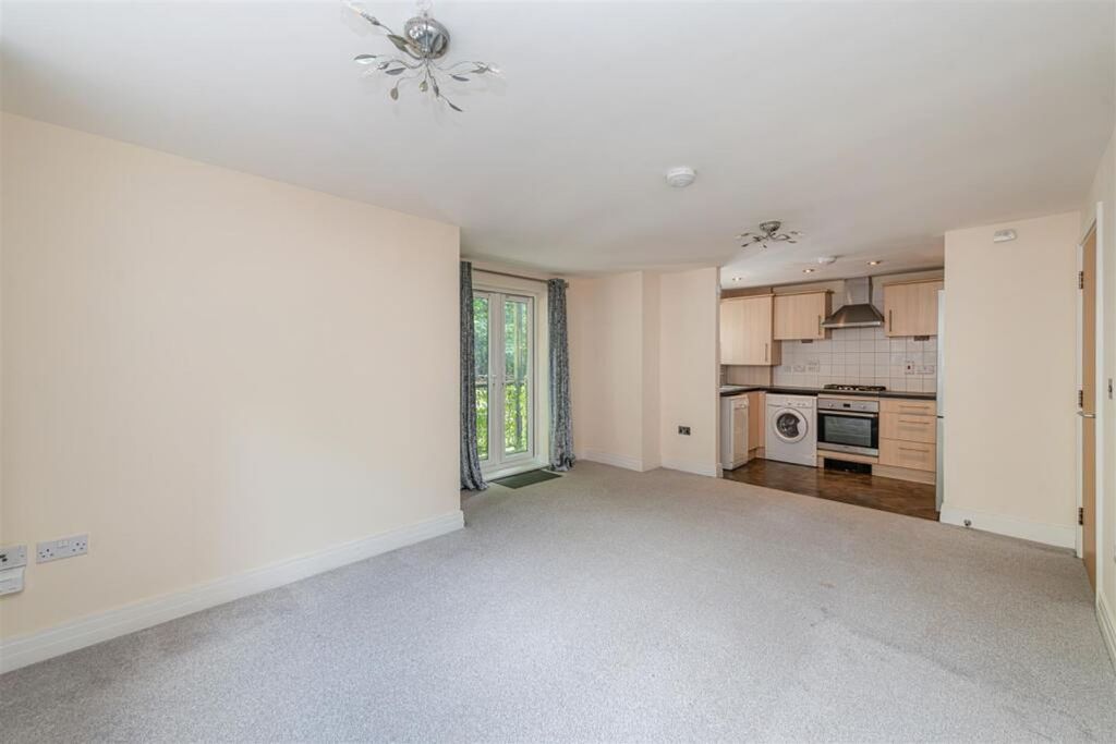 Property photo 2 of 6