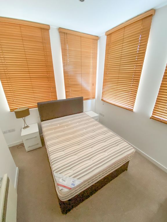 Property photo 3 of 8 Img_3328