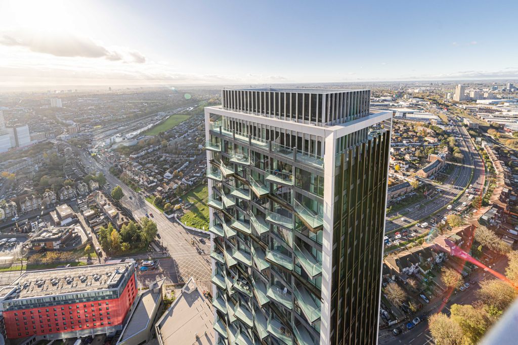 Property photo 1 of 2