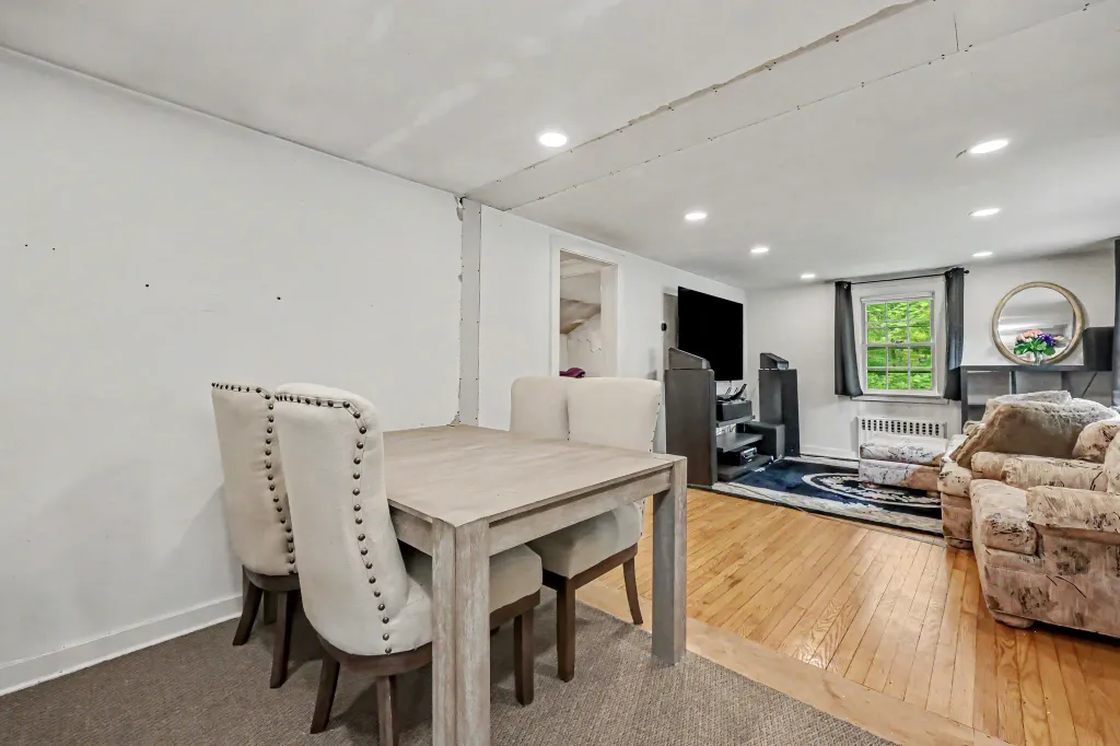 Property photo 3 of 11 <Alttext/>