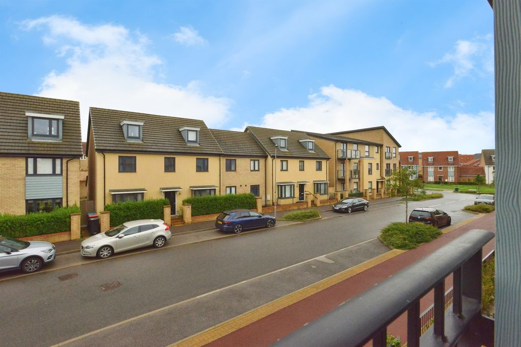 Property photo 2 of 14