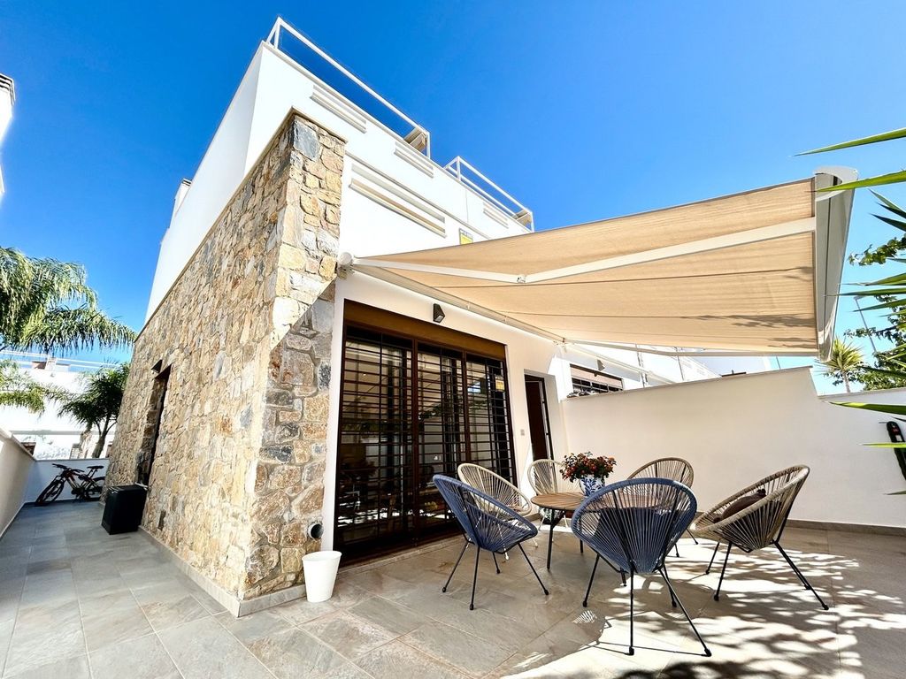 Property photo 1 of 43