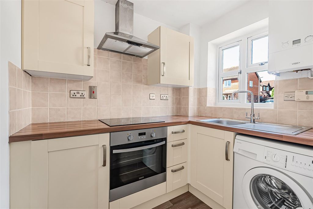 Additional image 4 of 1 bed end terrace house for saleThe Copse, Hertford SG13