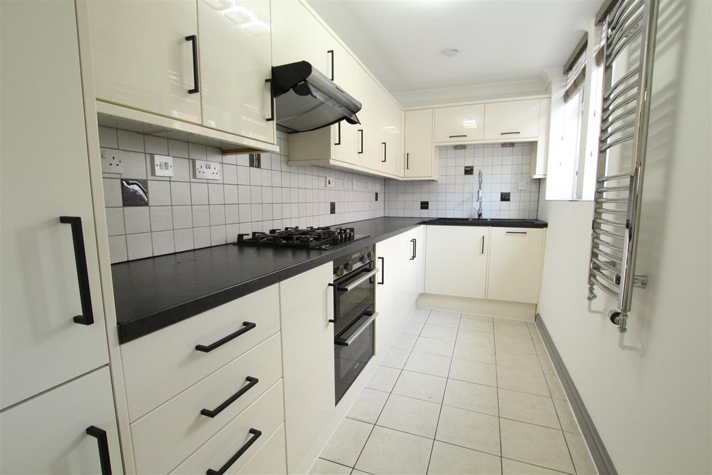 Property photo 3 of 10 Img_9918.Jpg