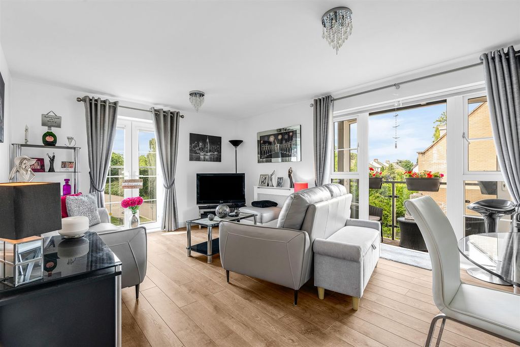 Property photo 3 of 19 Internal-10.Jpg