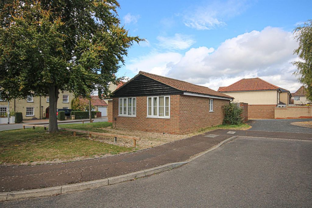 Property photo 2 of 11 Front 2.Jpg