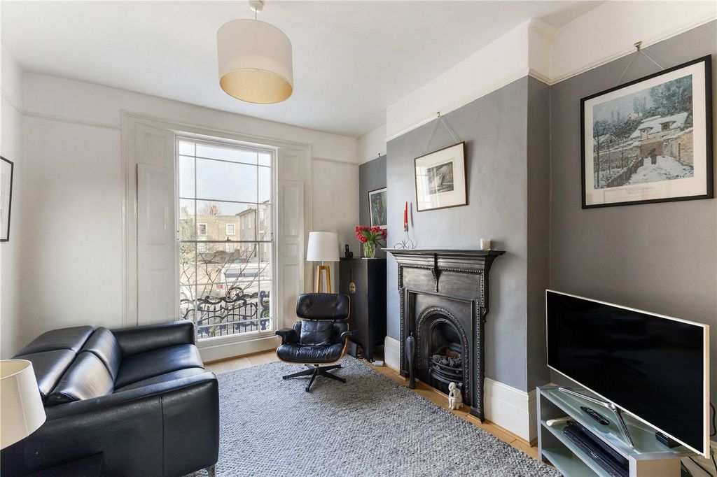 Property photo 1 of 23 Reception