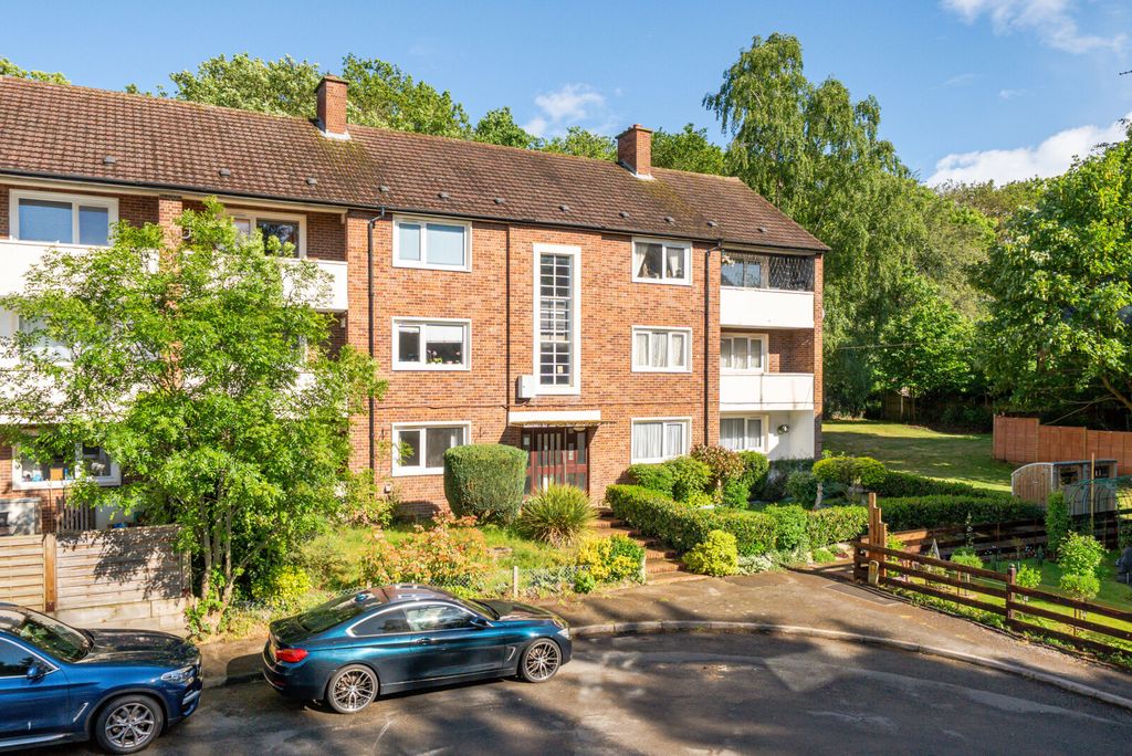 Property photo 1 of 11 1-6A05c5A5Ca4d1-1...
