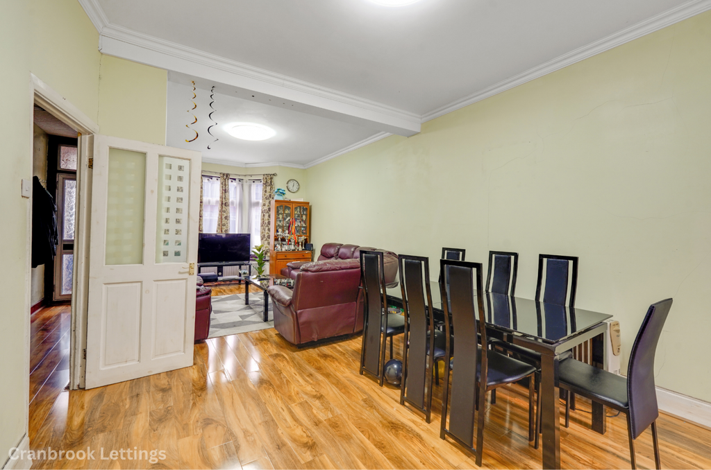 Property photo 3 of 14 Gallery